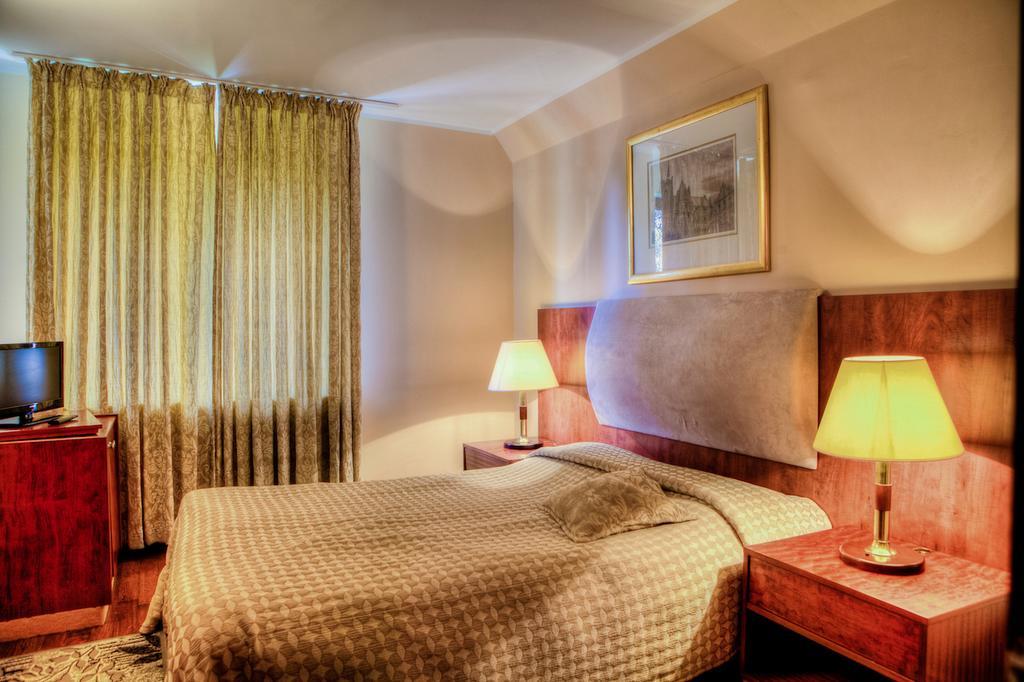 Vila Pinul Si Mesteacanul Poiana Brasov Bagian luar foto